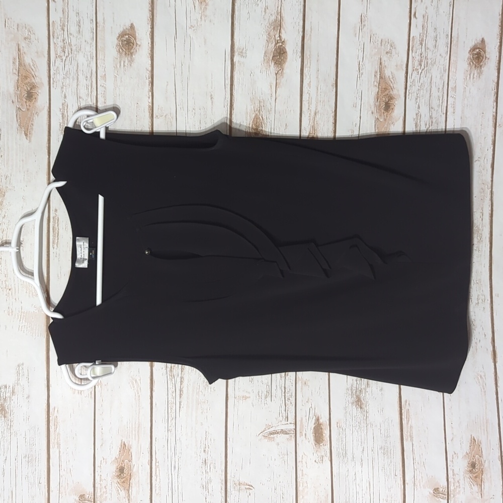 Ladies Sleeveless Shirt